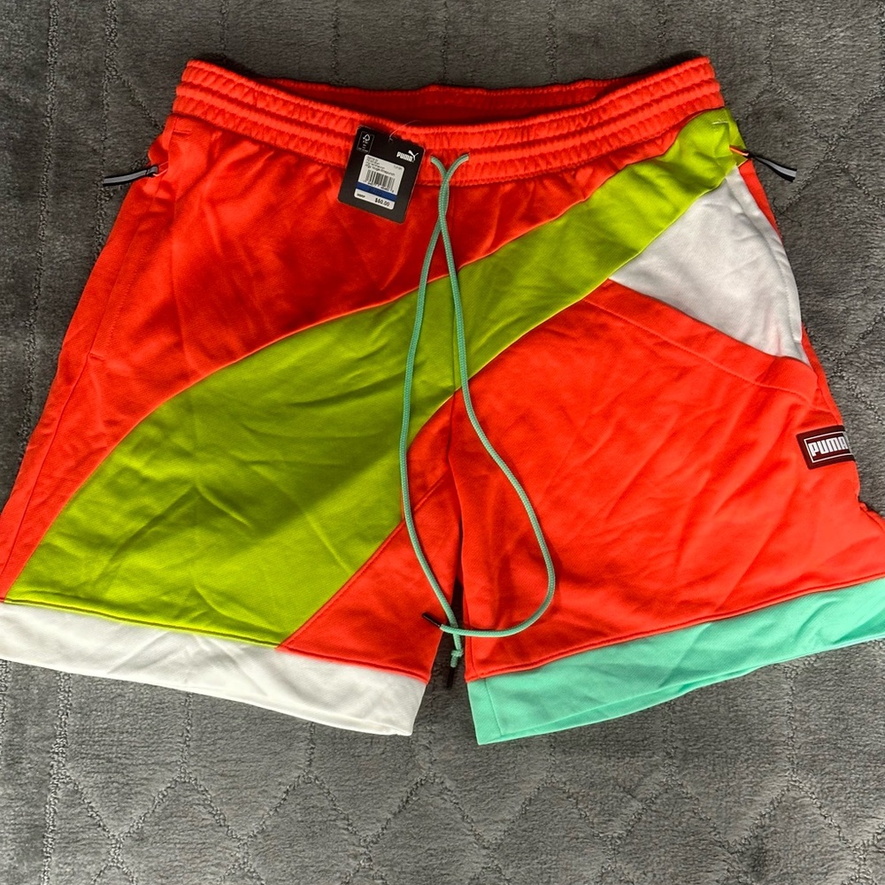 Puma Shorts Size XL